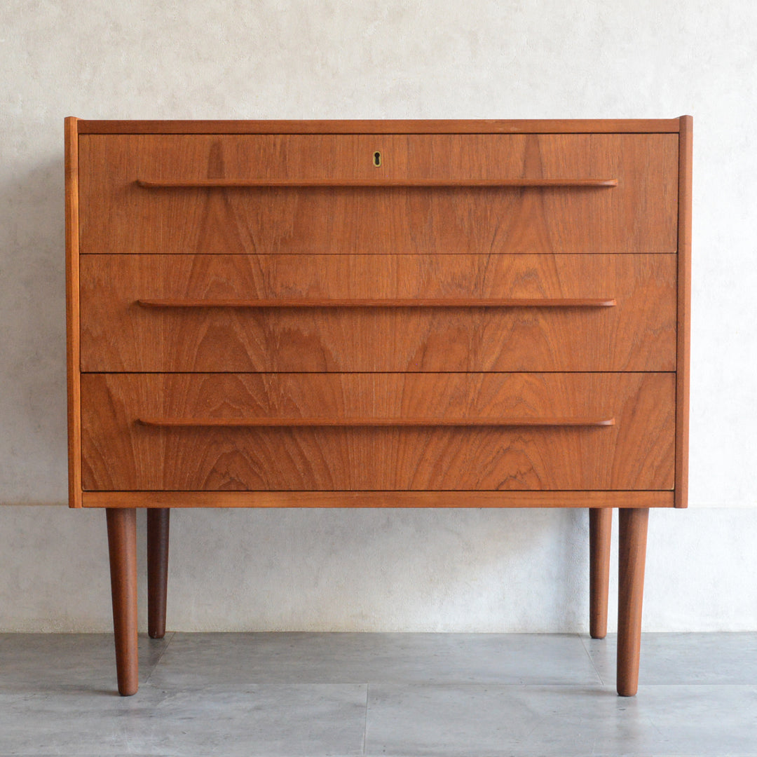 デンマークヴィンテージ チーク3段チェストD-11(鍵付) – Rowan.inc