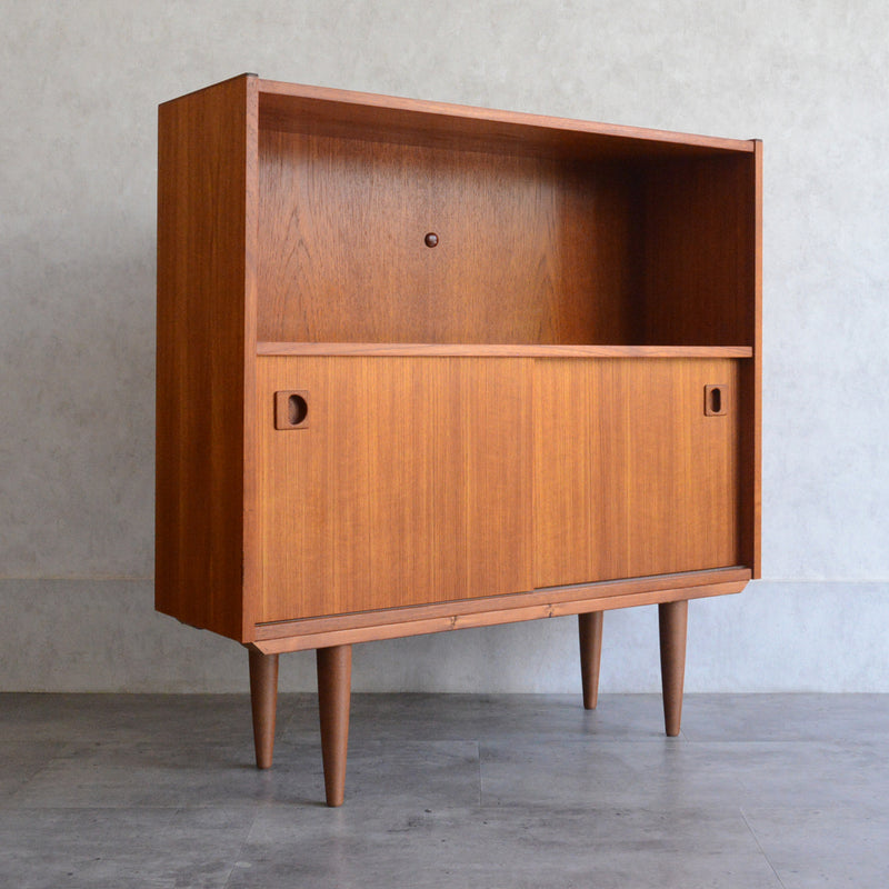 デンマーク ヴィンテージ チーク シェルフ (扉付）6-36