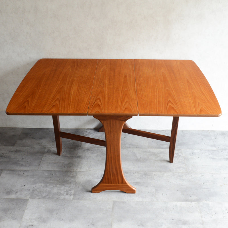 G-PLAN ジープラン　ゲートレッグ ダイニングテーブル 23 (天板剝離再塗装済）