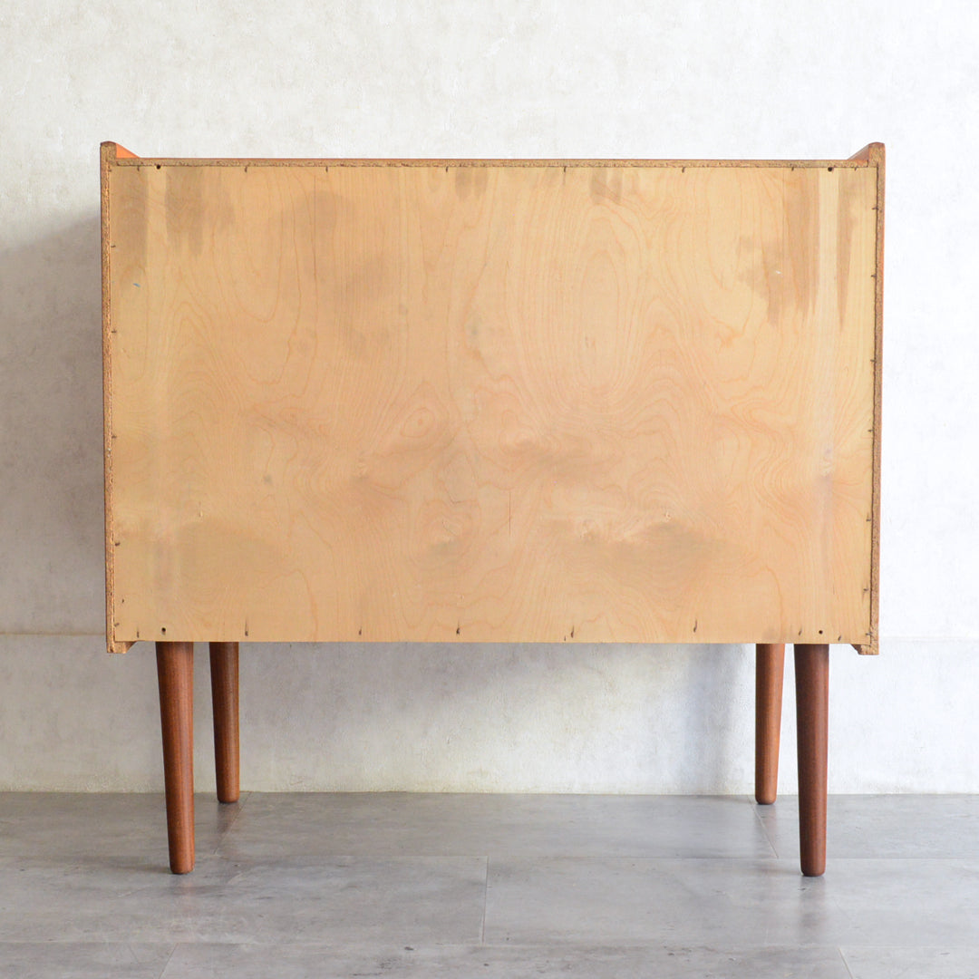 デンマークヴィンテージ  チーク３段チェストD-11(鍵付)