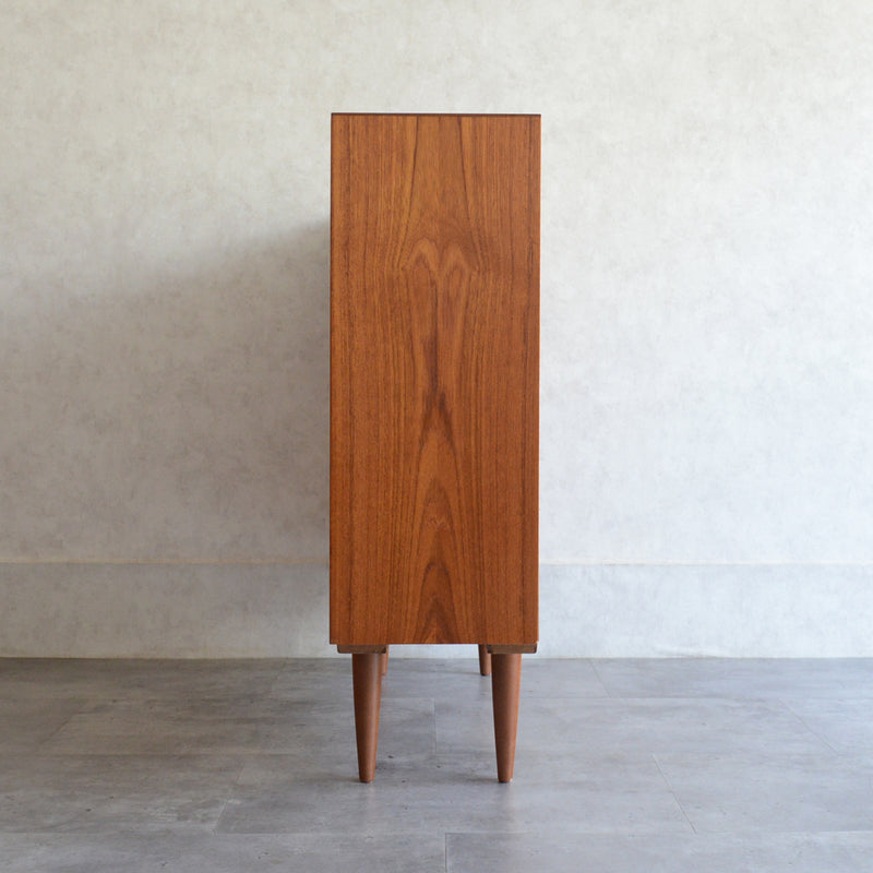 デンマーク ヴィンテージ チーク シェルフ (扉付）6-36