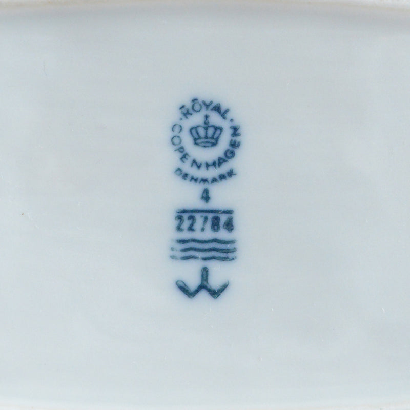 ROYAL COPENHAGEN  ロイヤルコパンハーゲン ベース青 角　PX-16