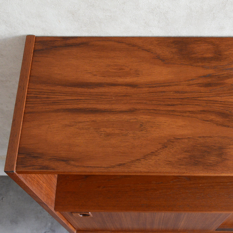 デンマーク ヴィンテージ チーク シェルフ (扉付）6-36