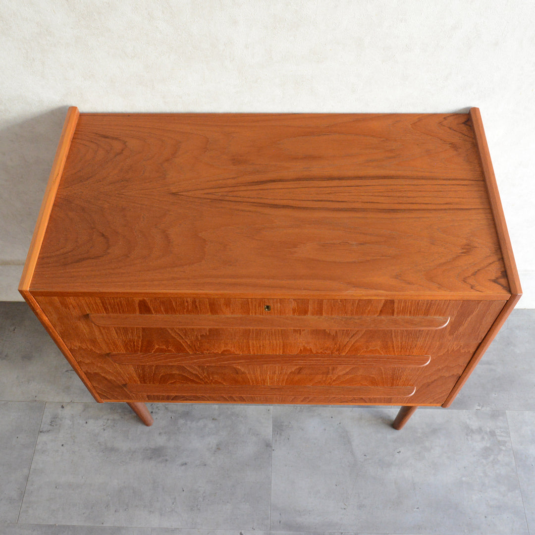 デンマークヴィンテージ  チーク３段チェストD-11(鍵付)