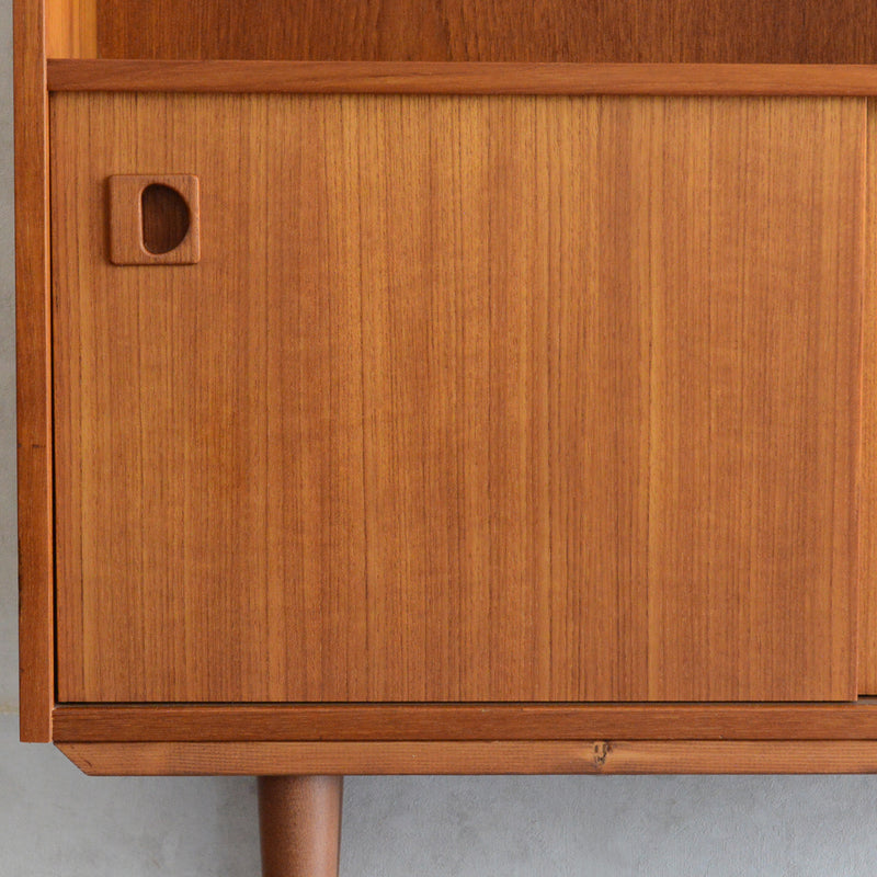 デンマーク ヴィンテージ チーク シェルフ (扉付）6-36