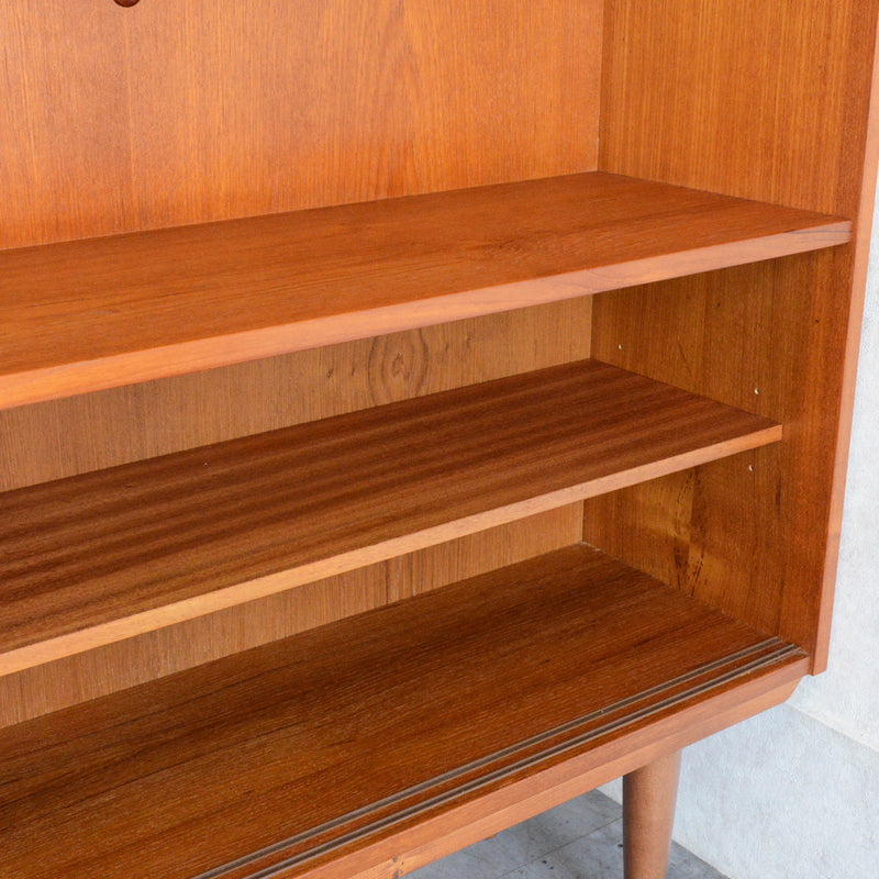 デンマーク ヴィンテージ チーク シェルフ (扉付）6-36