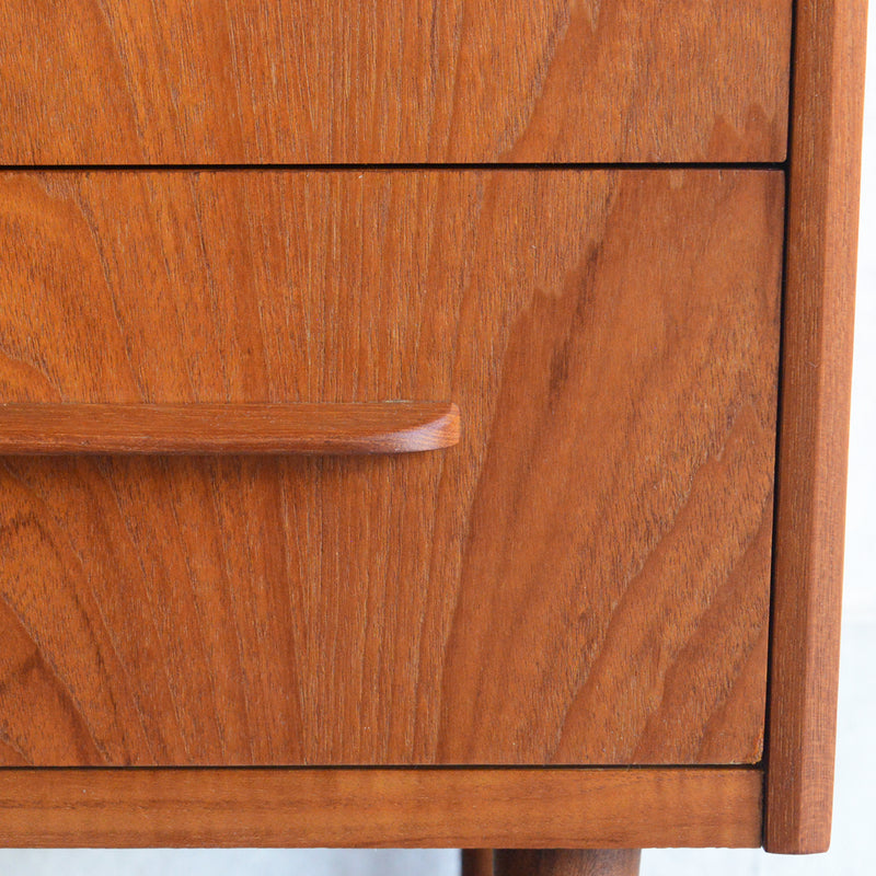 デンマークヴィンテージ  チーク３段チェストD-11(鍵付)