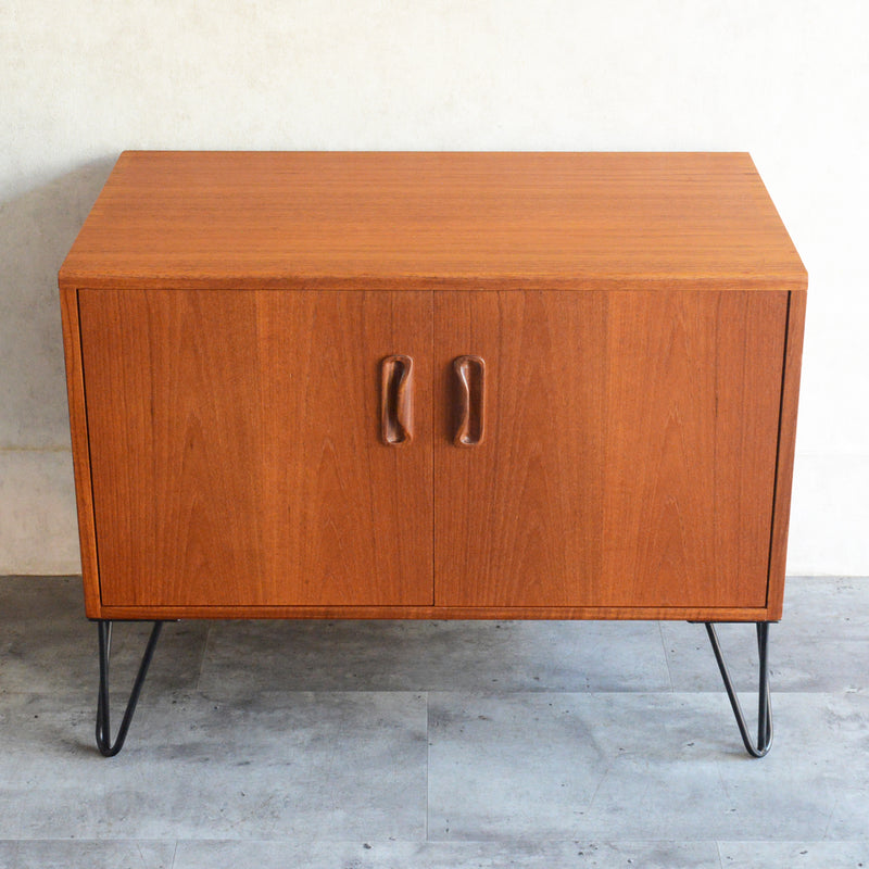 G-PLAN ジープラン Fresco サイドボード 7-9（アイアンレッグ ）