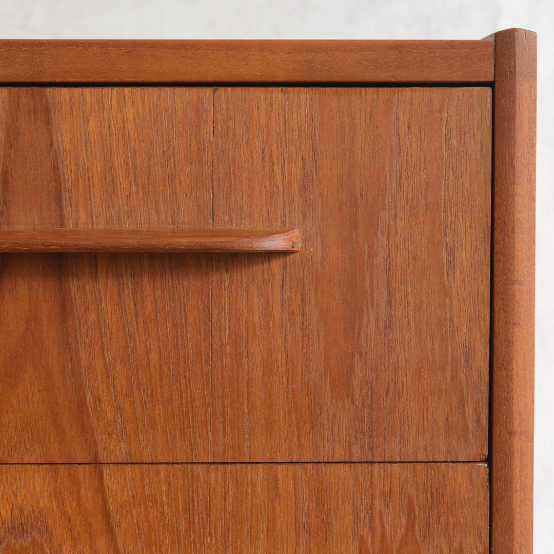 デンマークヴィンテージ  チーク３段チェストD-11(鍵付)