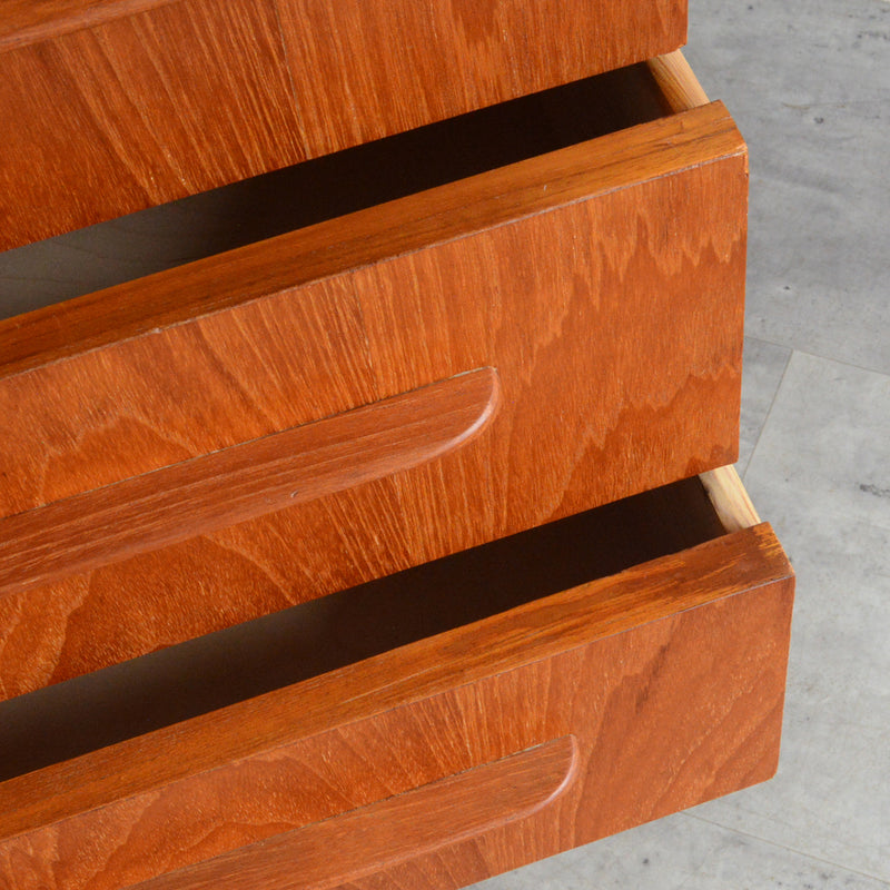 デンマークヴィンテージ  チーク３段チェストD-11(鍵付)