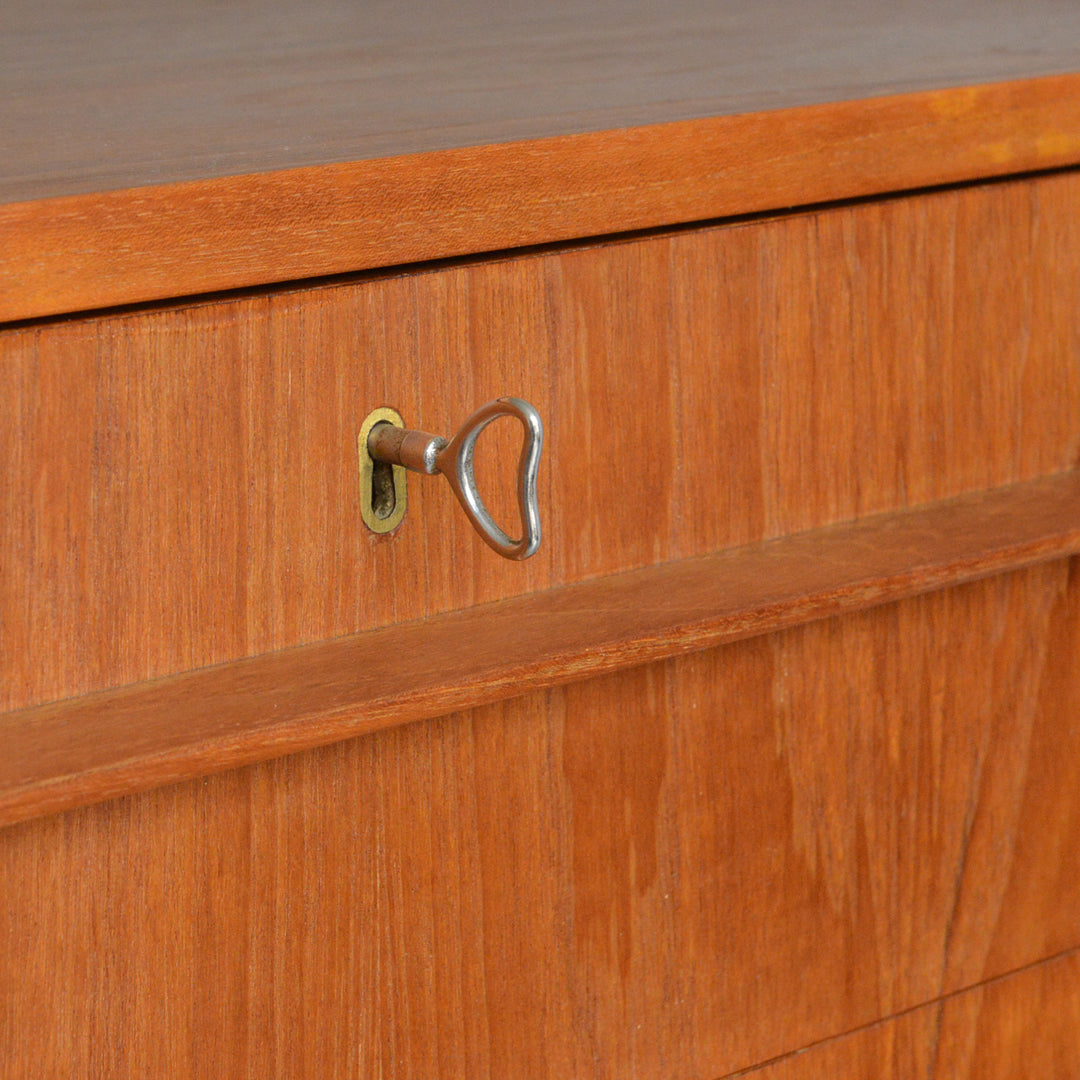 デンマークヴィンテージ  チーク３段チェストD-11(鍵付)