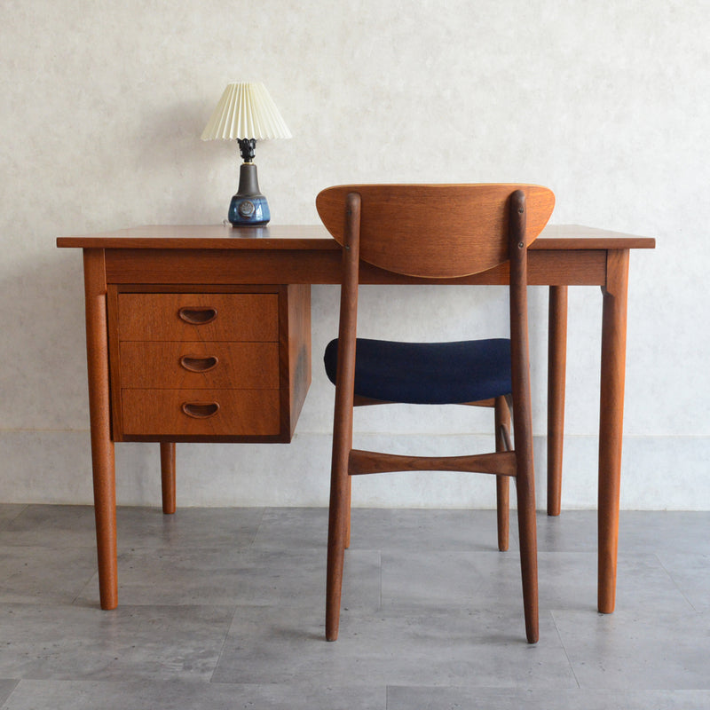 デンマークヴィンテージ チークデスク5-168