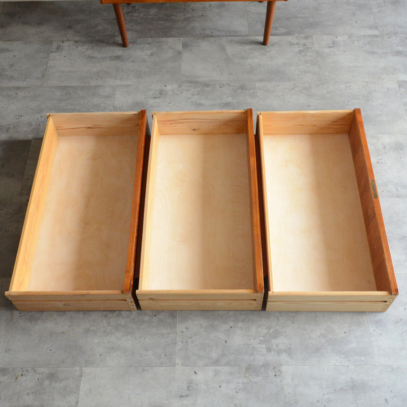 デンマークヴィンテージ  チーク３段チェストD-11(鍵付)