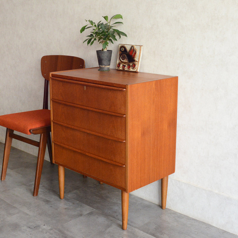 デンマークヴィンテージ  チーク４段チェスト D-6