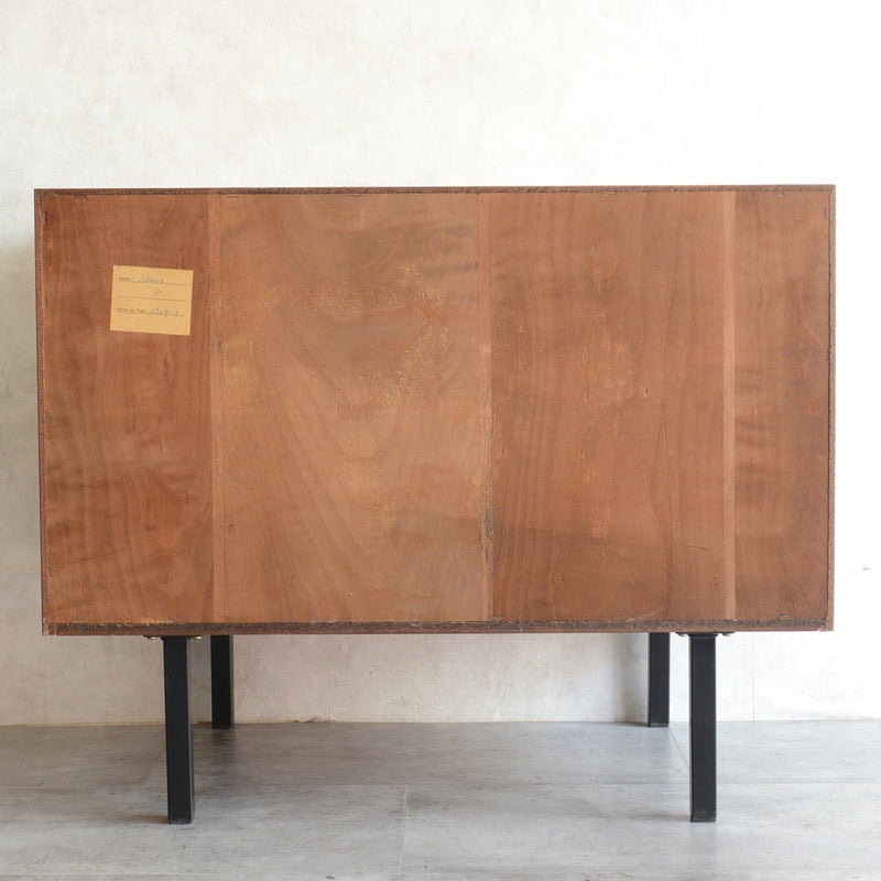 スウェーデン ヴィンテージ  ３段チェスト13 (アイアンレッグ）