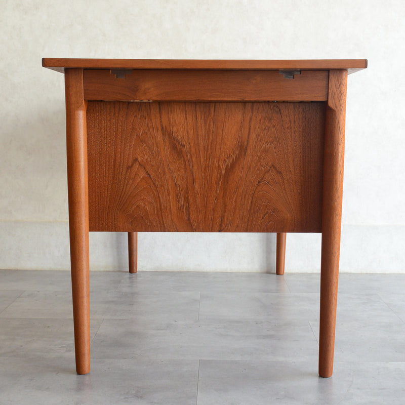 デンマークヴィンテージ チークデスク5-168