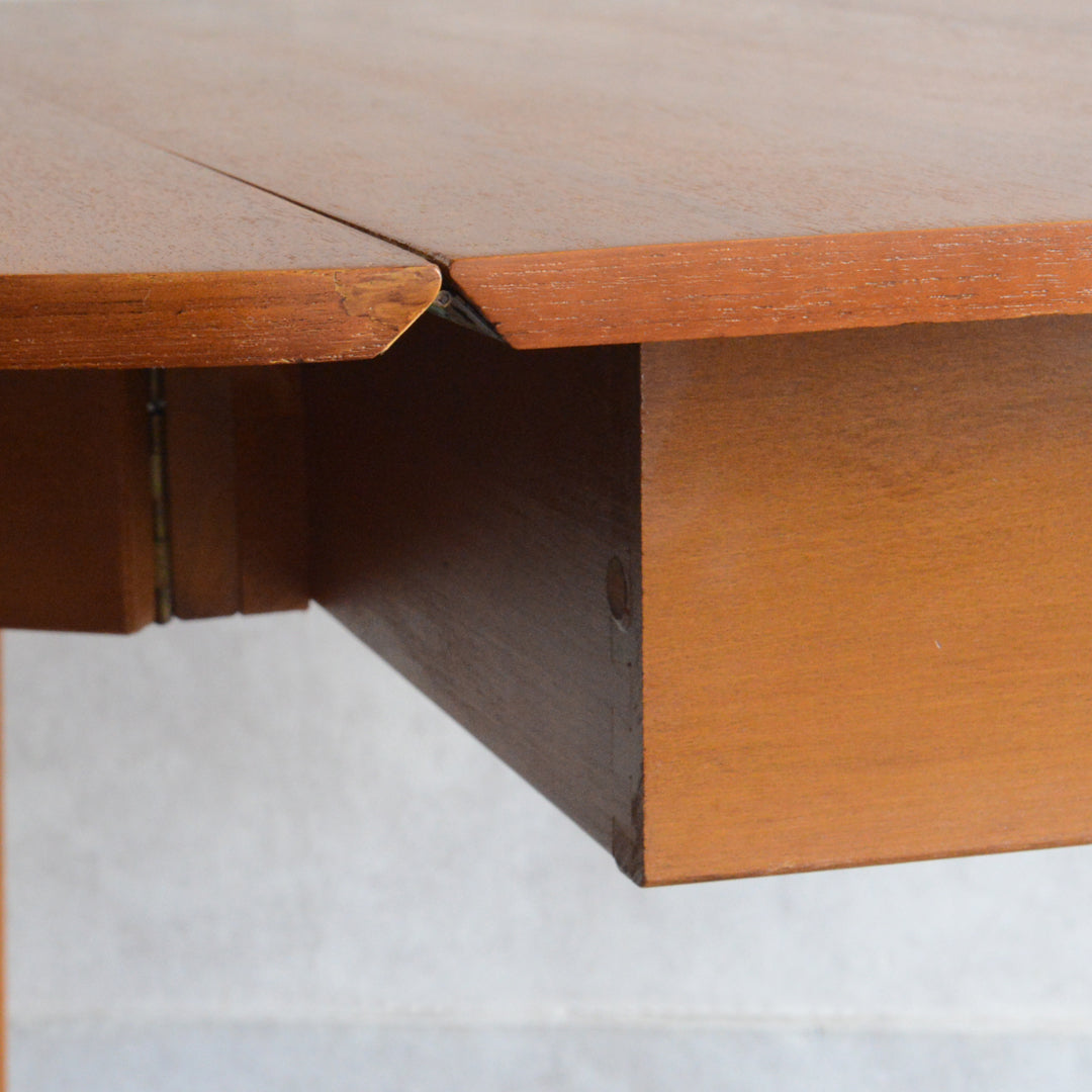 ミッドセンチュリーヴィンテージ ゲートレッグ ダイニングテーブル04