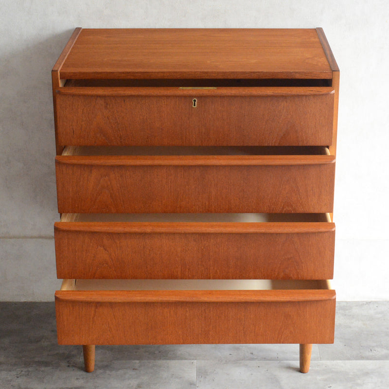 デンマークヴィンテージ  チーク４段チェスト D-6