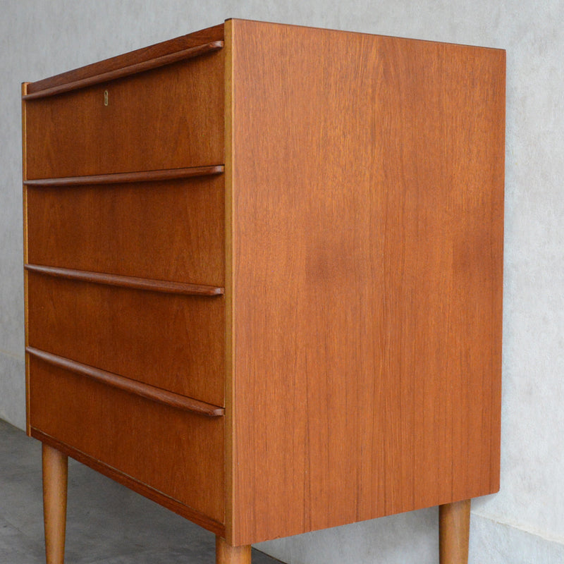 デンマークヴィンテージ  チーク４段チェスト D-6