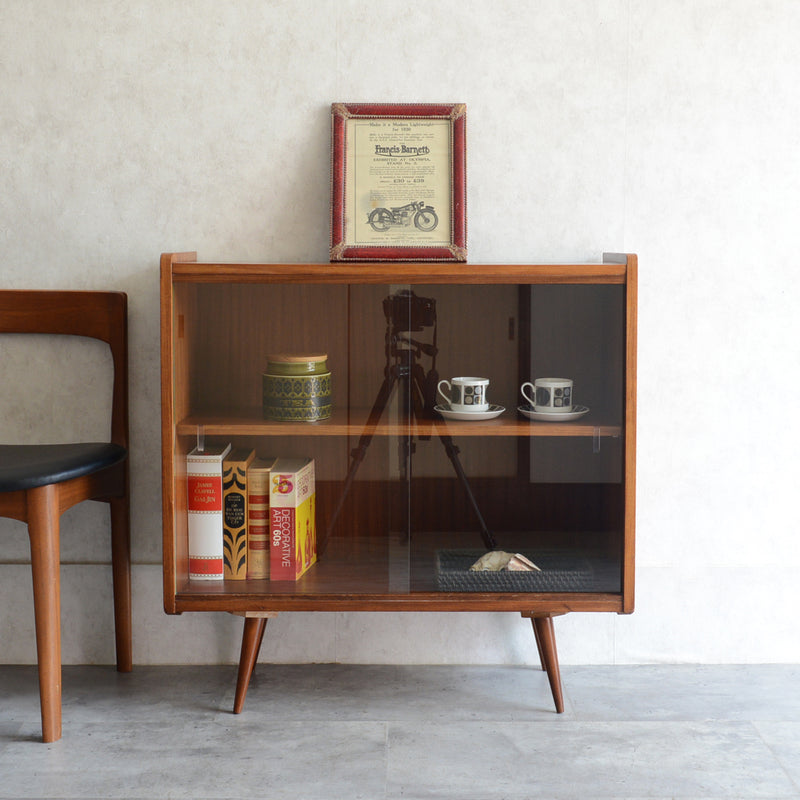 60s ヴィンテージ ガラスキャビネット 44