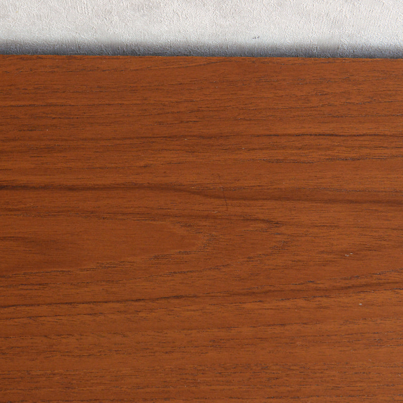 スウェーデン ヴィンテージ　チーク キャビネット6-31 (ガラス戸付）