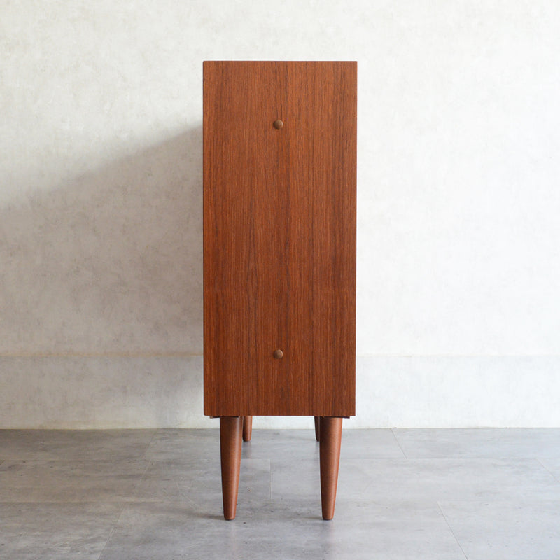 デンマーク ヴィンテージ チーク ナローキャビネット 5-122