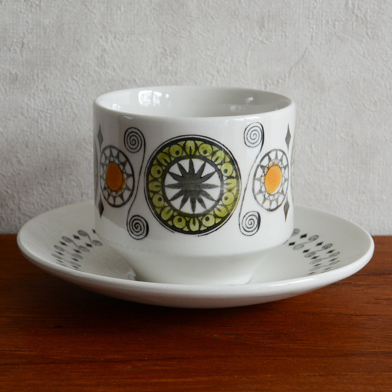 イギリスヴィンテージ  BROADHURST ＜Renaissance＞カップ＆ソーサ