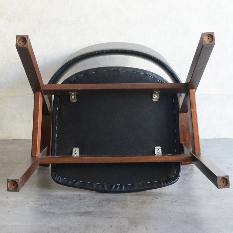 オランダヴィンテージ　アームチェア02（張替済・黒レザー）