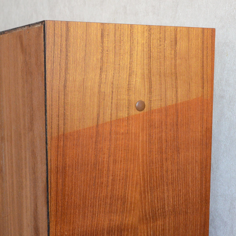 デンマーク ヴィンテージ チーク ナローキャビネット 5-122