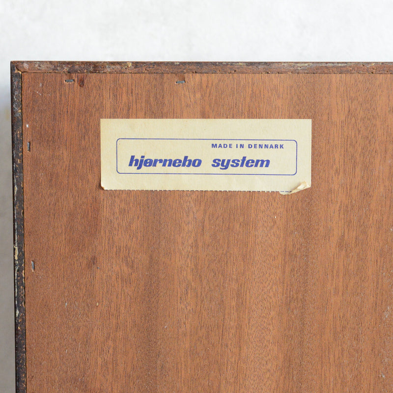デンマーク ヴィンテージ チーク ナローキャビネット 5-122