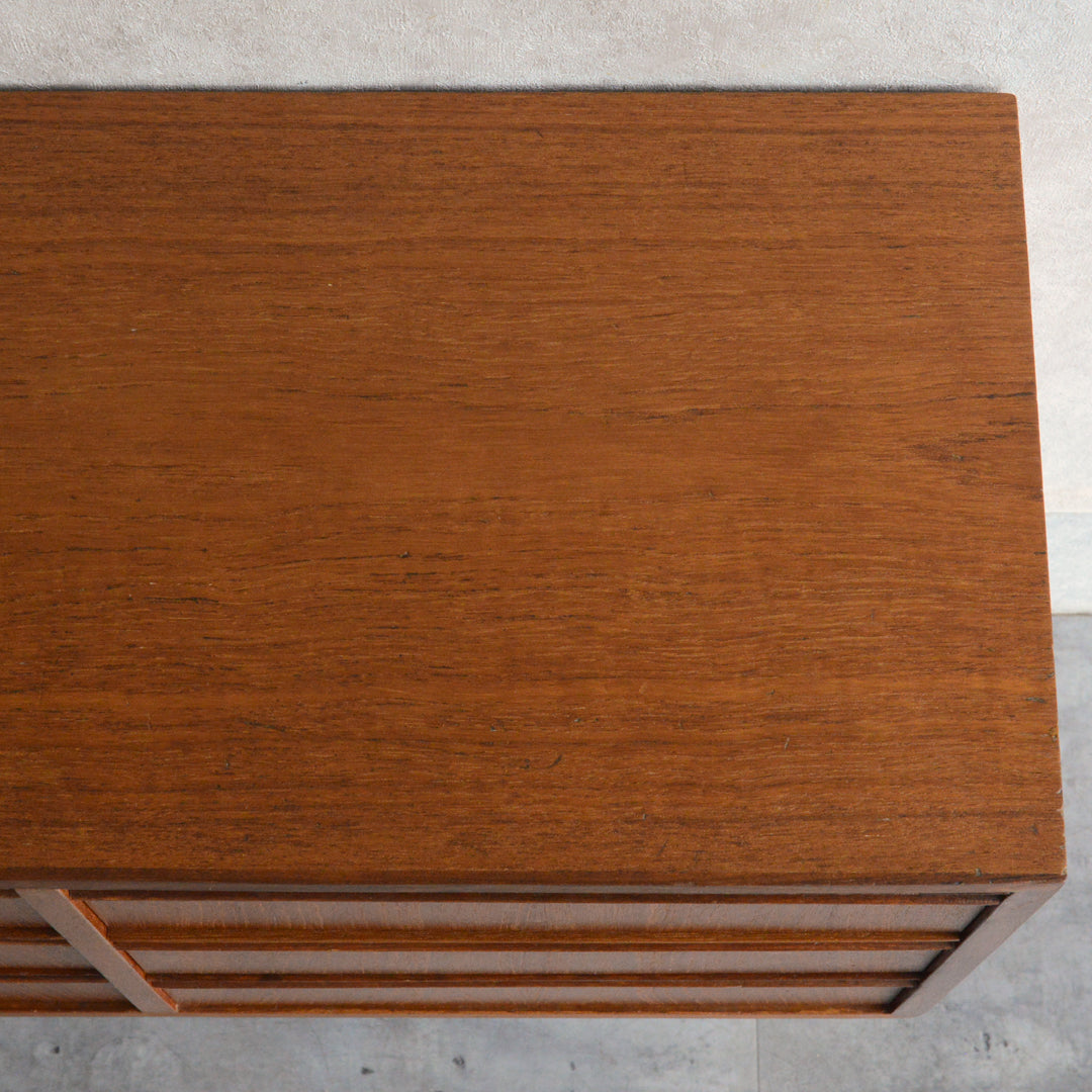 デンマークヴィンテージ  チーク３段2列スモールチェスト D-5