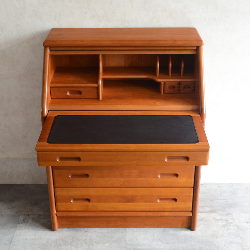 G様見学ご予約商品　デンマーク ヴィンテージ　Dyrlund チーク ビューロー /ドレッサー