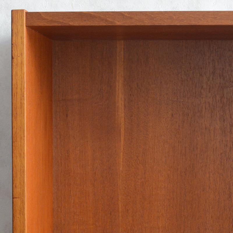 デンマーク ヴィンテージ チーク2段シェルフ 6-33（木扉付・丸把手）