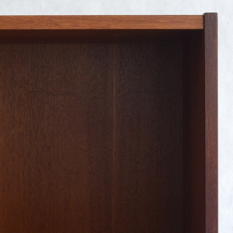 デンマーク ヴィンテージ チーク2段シェルフ 6-33（木扉付・丸把手）