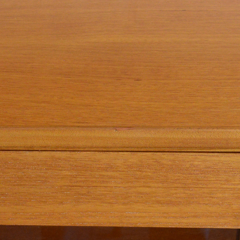 スウェーデンヴィンテージ ＜OLD IKEA ＞ガラスキャビネット5-157(鍵付）