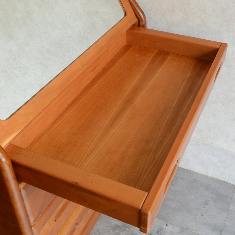 G様見学ご予約商品　デンマーク ヴィンテージ　Dyrlund チーク ビューロー /ドレッサー