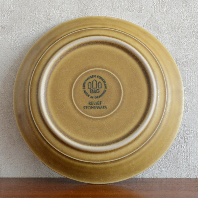 クイストゴー レリーフカップ＆ソーサー＆ケーキプレート  Jens.H.Quistgaard トリオ px-22