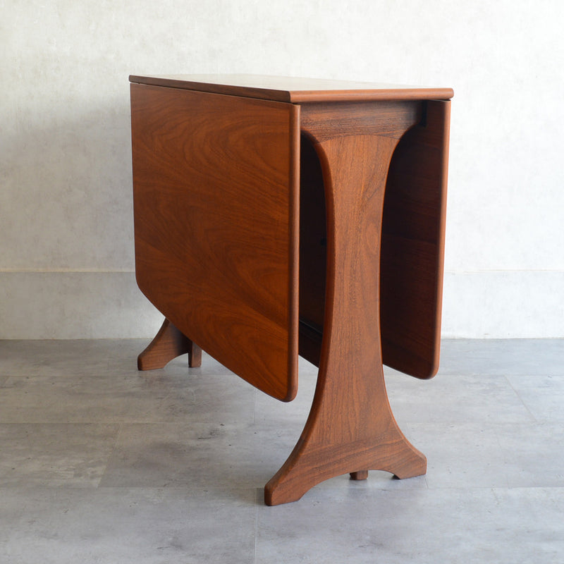 G-PLAN ジープラン ゲートレッグ ダイニングテーブル 26 (天板剝離再塗装済）