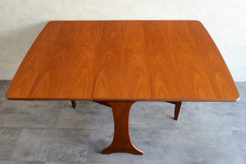 G-PLAN ジープラン ゲートレッグ ダイニングテーブル 26 (天板剝離再塗装済）