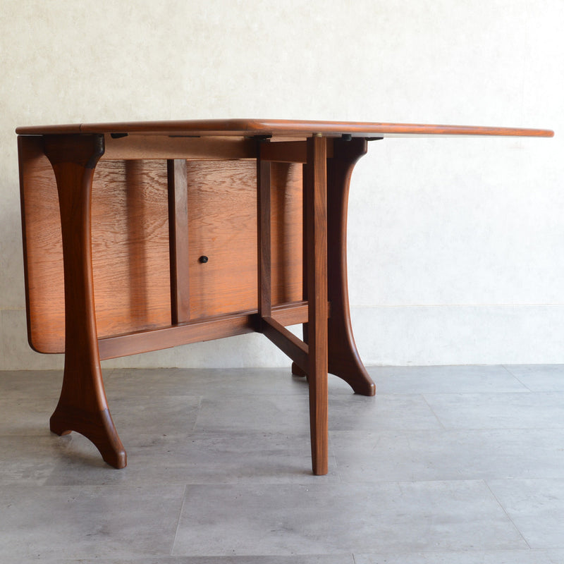 G-PLAN ジープラン ゲートレッグ ダイニングテーブル 26 (天板剝離再塗装済）