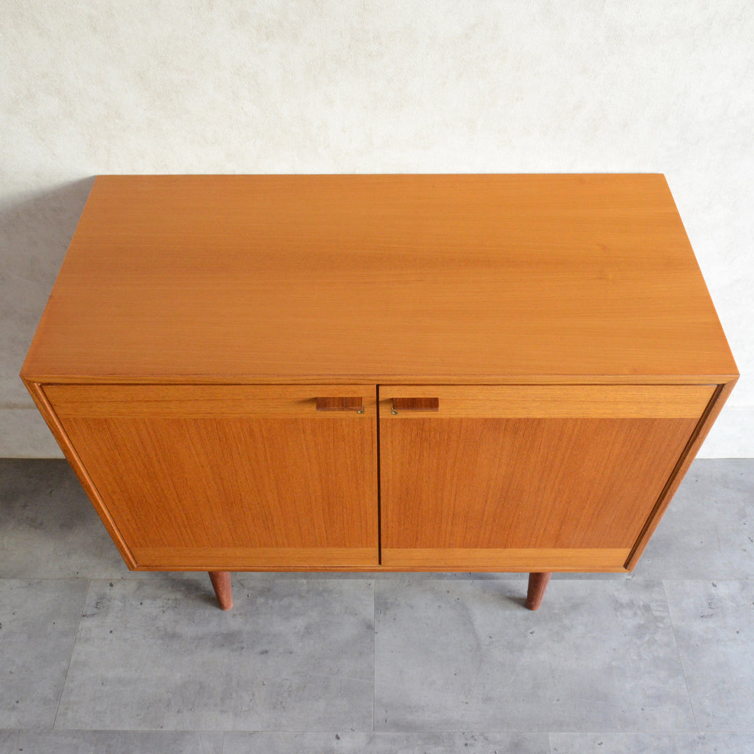 スウェーデンヴィンテージ＜OLD IKEA＞キャビネット5-159(鍵付）