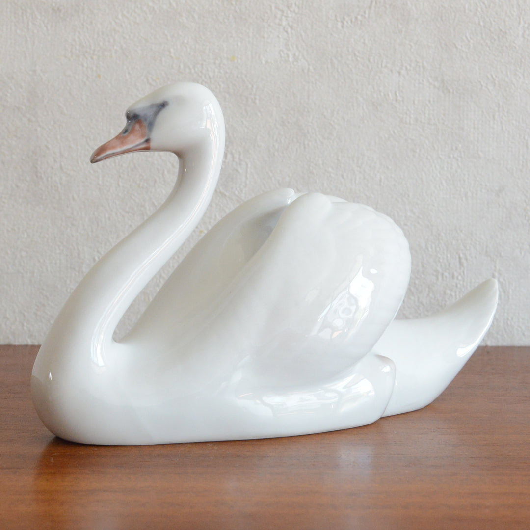 Royal Copenhagen　フィギュリン Swan白鳥　 px-26