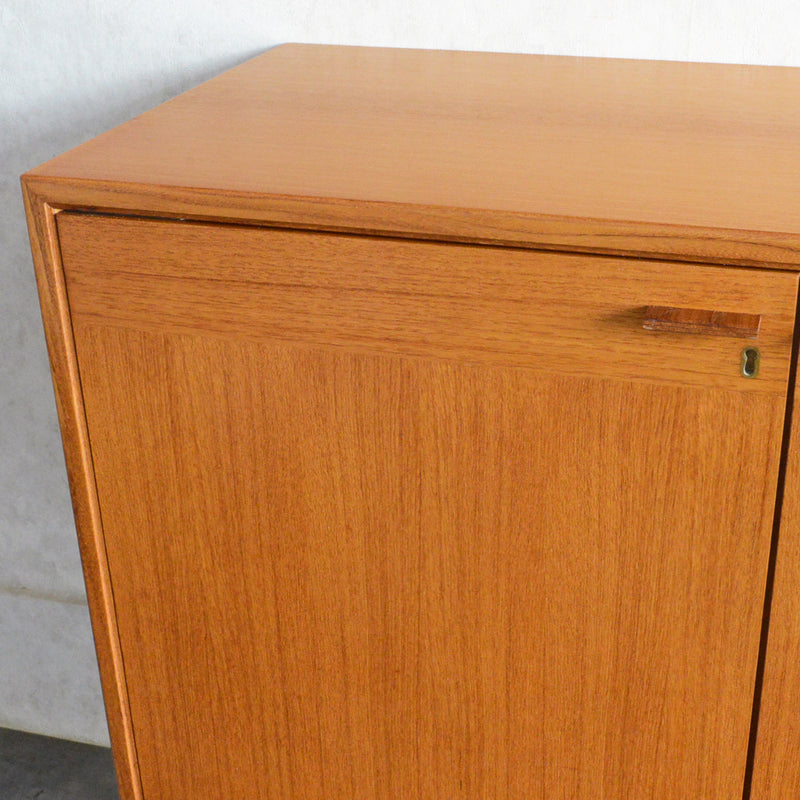 スウェーデンヴィンテージ＜OLD IKEA＞キャビネット5-159(鍵付）