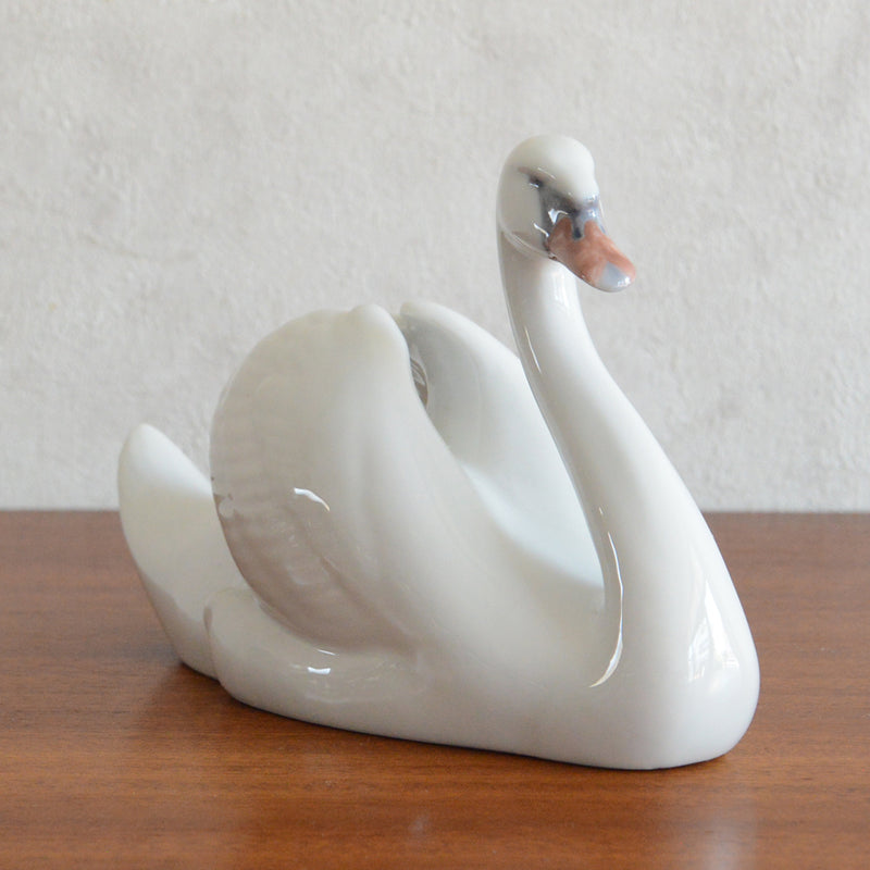 Royal Copenhagen　フィギュリン Swan白鳥　 px-26