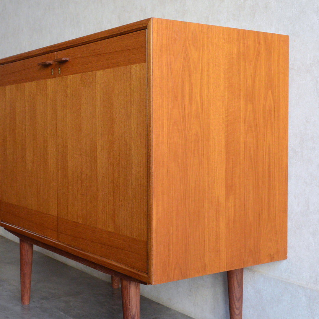 スウェーデンヴィンテージ＜OLD IKEA＞キャビネット5-159(鍵付）