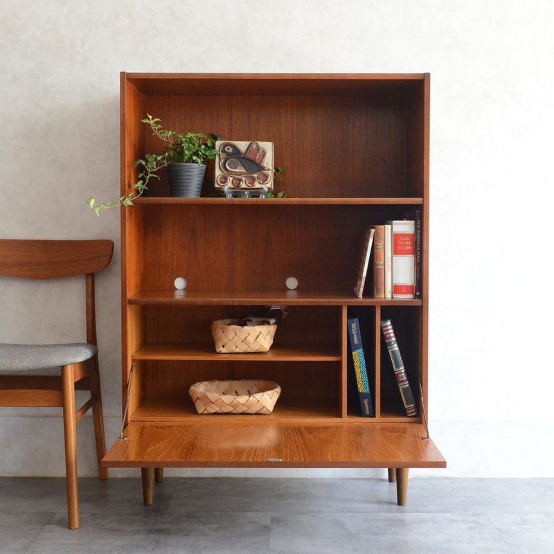 デンマークヴィンテージ チークシェルフ カップボード 8-51（フラップ扉）