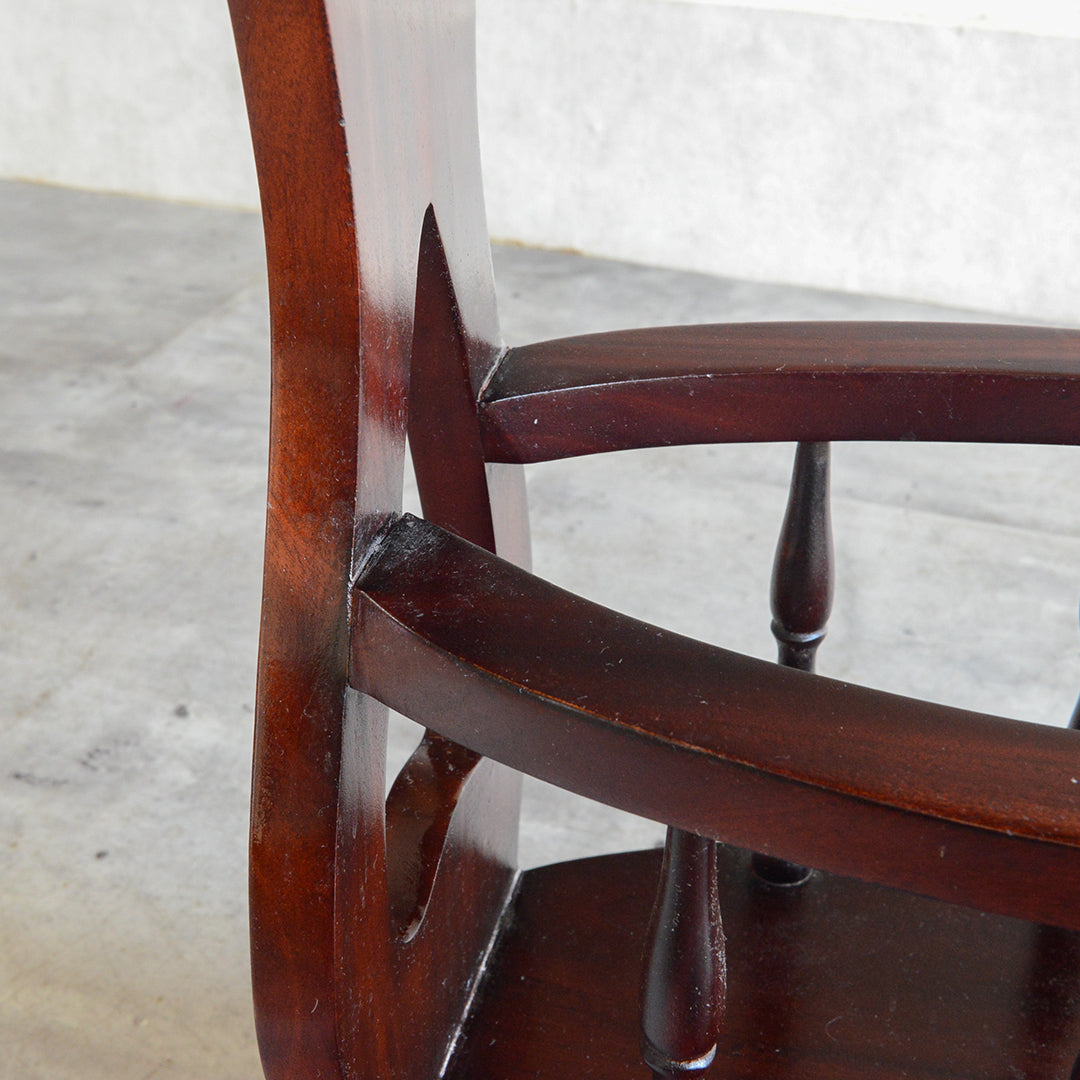 クラシック サイドテーブル (オーバル・マガジンラック付き） 27