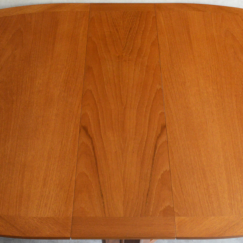 Parker Knoll (Nathan) ゲートレッグ ダイニングテーブル 09 (オーバル/天板剝離再塗装済)