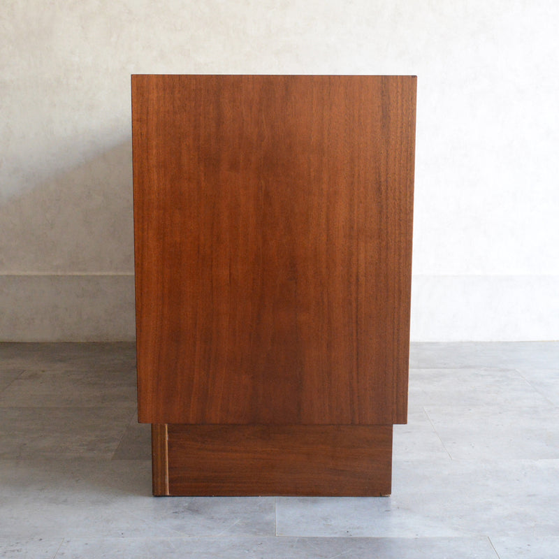 デンマーク ヴィンテージ   抽斗付 ショートサイドボード  7-6