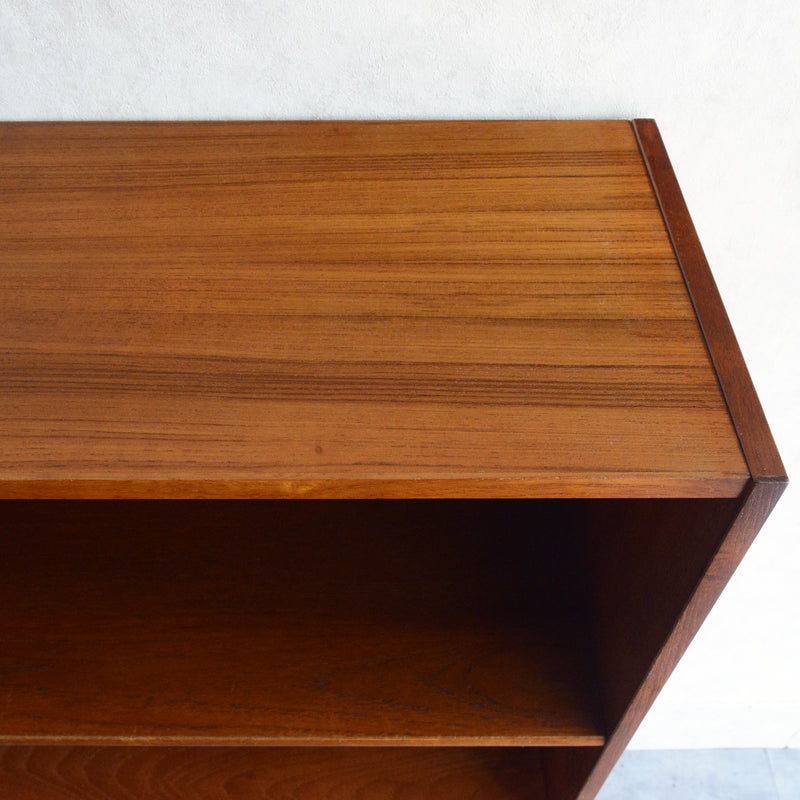 デンマークヴィンテージ チークシェルフ カップボード 8-51（フラップ扉）